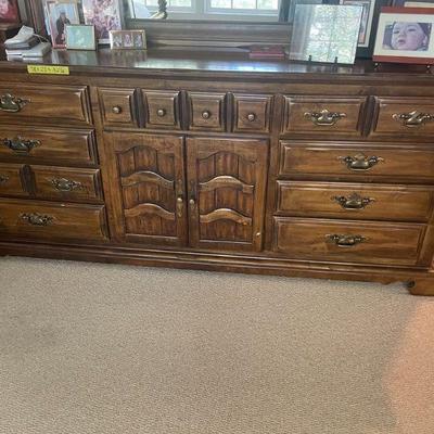 78x20x32 1/4H with mirror.