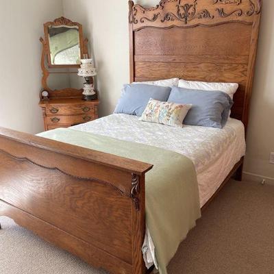 Victorian Bedroom set in Oak. two dressers and bed. 