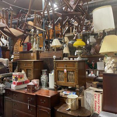 Estate sale photo