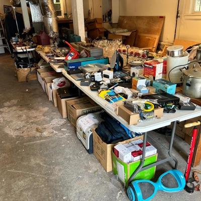 Estate sale photo