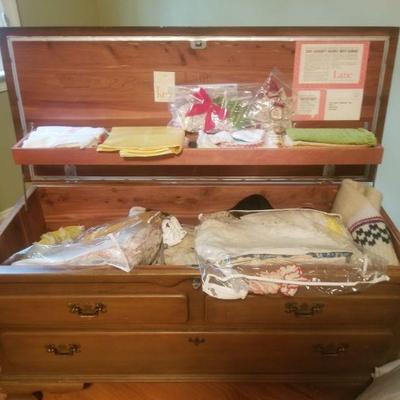 Blanket chest