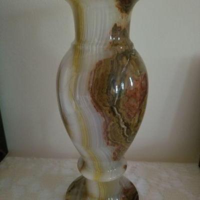 Onyx vase