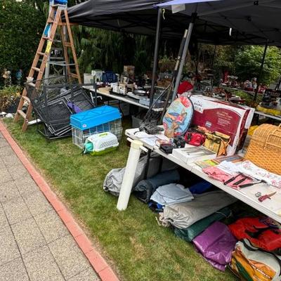 Estate sale photo