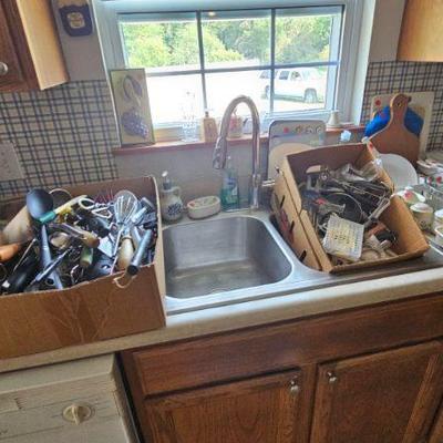 Estate sale photo