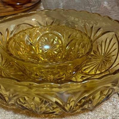 MCM AMber Glass Bowls set