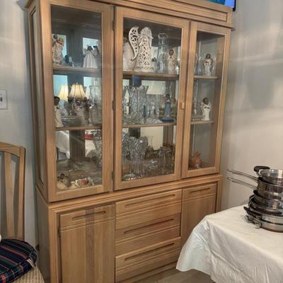 Dining Room Table, 4 side chairs, 2 arm chairs, China Hutch and Buffet BUY IT NOW $300
