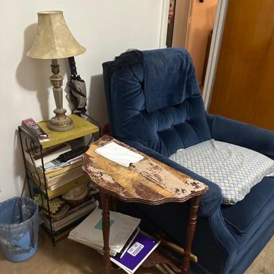 Vintage side stand/table and recliner