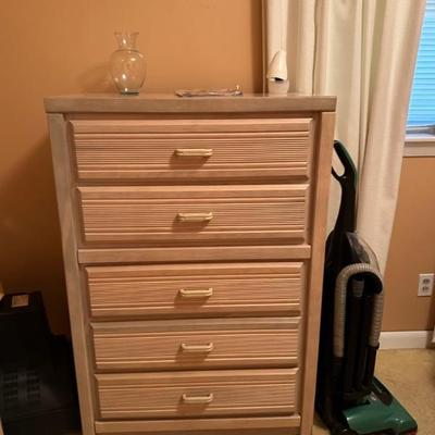 Bed Room Set 5 drawer dresser, 8 drawer dresser with Mirror Queen bed with Night stand BUY IT NOW $300