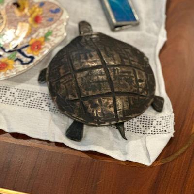 metal turtle