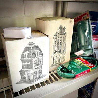 D56 Department 56 Brokerage House and Haberdashery Edward's Men's Clothing