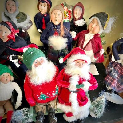 Byers Choice carolers