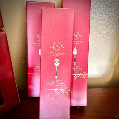 Lenox Holidays utensils