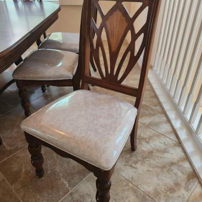 Gorgeous Dining Room Set By Standard Furniture Grand Designs Collection - rarely used, sold separately or as a set INCLUDING 6 Matching...