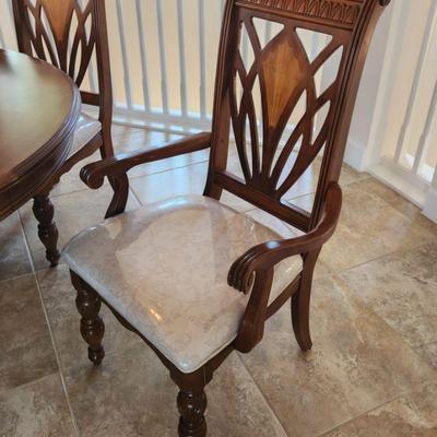 Gorgeous Dining Room Set By Standard Furniture Grand Designs Collection - rarely used, sold separately or as a set INCLUDING 6 Matching...