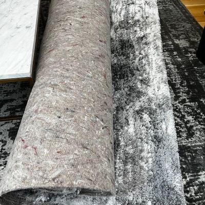 8 x 10 Shag carpet 