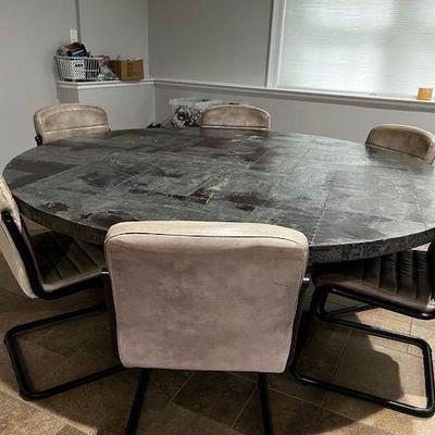 Fantastic table with 6 leather chairs