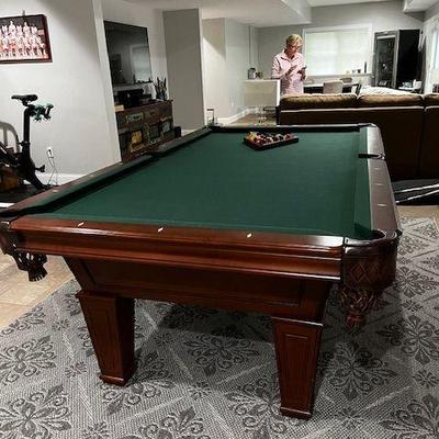 Imperial International 8' pool table