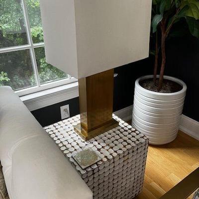 gold & white cube