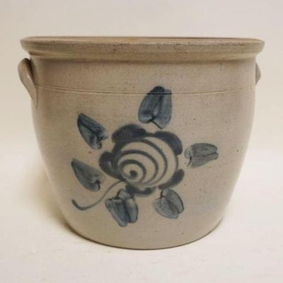 1116	BLUE DECORATED CROCK, APPROXIMATELY 9 1/2 IN X 8 IN HIGH
