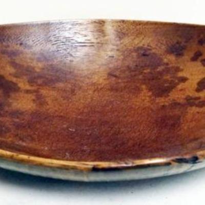 1034	PRIMITIVE OVAL WOOD DOUGH BOWL, APPROXIMATELY 20 IN X 11 IN X 4 IN
