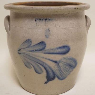 1119	BLUE DECORATED CROCK, 1 1/2 GALLON, APPROXIMATELY 9 IN X 9 IN
