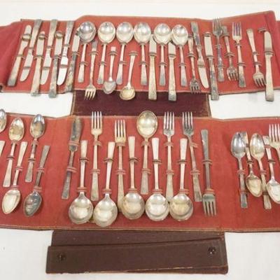 1248	ROGERS SILVERPLATE FLATWARE SET
