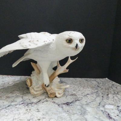 Vintage 1989 Franklin Mint "Snowy Owl" by George McMonigle Porcelain Figure - 12" x 9" x 11"