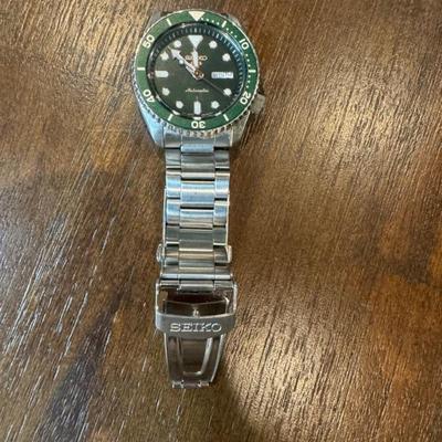 Green Hulk Dive Watch