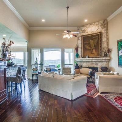 Living Room Decor