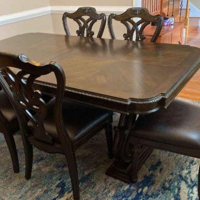 "Fabulous Ivy Falls" in Grovetown, GA. Starts Closing Mon 8/19 at 8pm. Pickup Wed 8/21 from 3-6pm. Please click here to view...