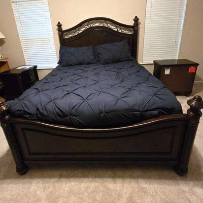 "Fabulous Ivy Falls" in Grovetown, GA. Starts Closing Mon 8/19 at 8pm. Pickup Wed 8/21 from 3-6pm. Please click here to view...