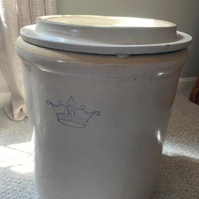 Antique Robinson Ransbottom #10 Blue Crown Crock