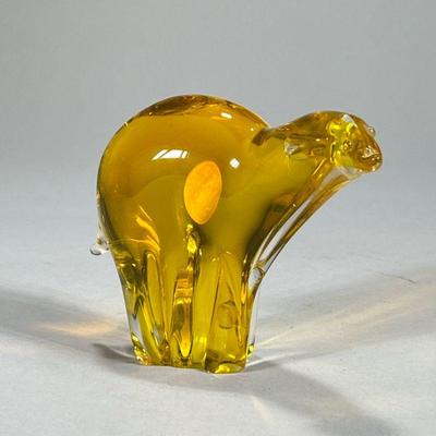 MURANO ART GLASS BEAR | Yellow glass polar bear. - l. 6 1/2 x h. 4 1/2 in

