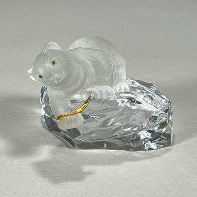 FABERGÉ JEWELED CLUB CRYSTAL POLAR BEAR CUB | Carved crystal polar bear cub figurine by The Fabergé Jeweled Club holding a 24K gold...
