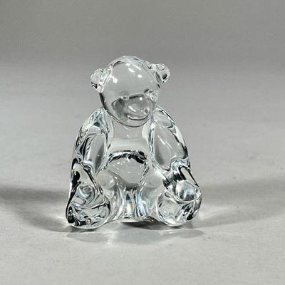 BACCARAT GLASS BEAR | In good condition signed on the bottom. - h. 2 1/2 in

