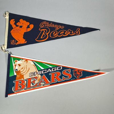 (2pc) CHICAGO BEARS PENNANT FLAGS | l. 30 in

