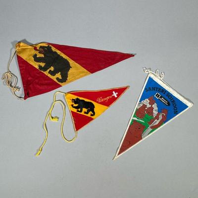 (3pc) GERMAN & FINNISH BEAR PENNANT FLAGS | Including a Wengen flag, and a Santeri Soikoon / Ahtarin Kotielainpuisto zoo flag. - l....