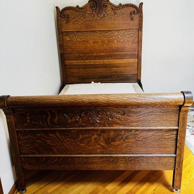 Full size bed