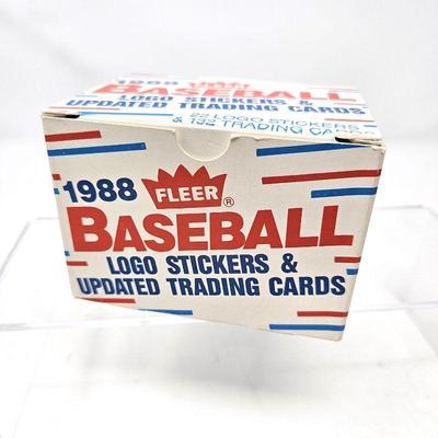 Lot #13 -1988 Fleer Update baseball - 132 card boxed set.