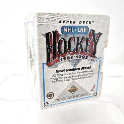 Lot #28 - 1991-92 Upper Deck Hockey High Number Series Cards (200 card set)