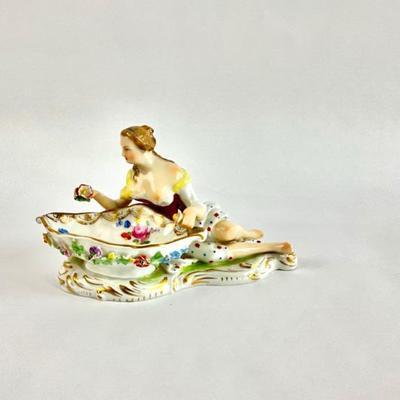 Lot 721 19c. Dresden Porcelain Sweetmeat Dish 