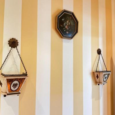 Lot 866 Pair of Vintage Mirrored Florentine Wall Plant Holders 