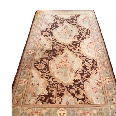LOT 935 French Neoclassical Style Wool Hand-knotted Rug