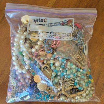 Bag of broken jewelry