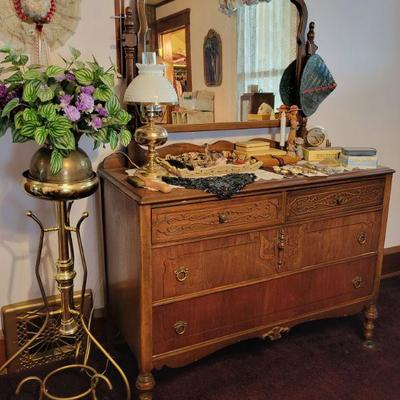Annnnnd another beautiful dresser