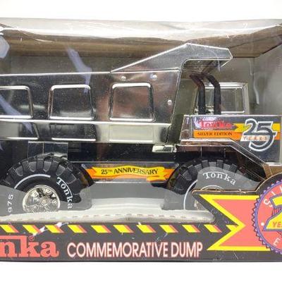 Tonka 25 Year Commemorative Dump Truck In Box