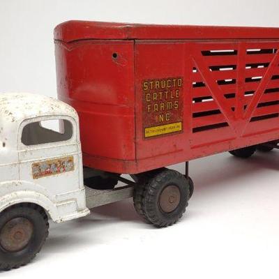 Structo Cattle Farms Pressed Steel Toy Truck