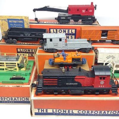 Lionel 602 Diesel Loco & 7 Train Cars w/ Boxes