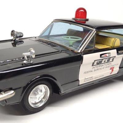Bandai Japan Mustang FBI Commander Friction Car