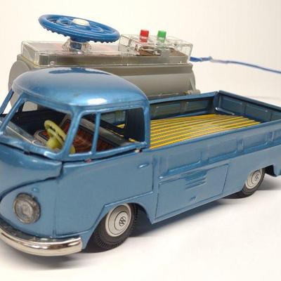 Bandai Japan Volkswagen Battery Op Tin Toy Truck